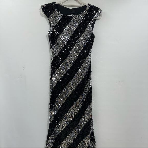 Maggie Sottero Flirt Statement Dress Black Silver Sequin Formal Gown Size 6 - Picture 2 of 9